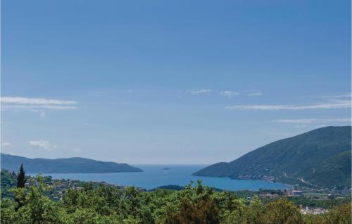 View, Beautiful Home In Igalo in Ratisevina