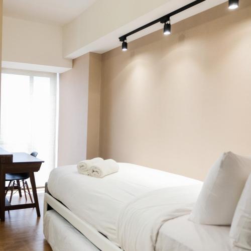 Studio Apartment image 6