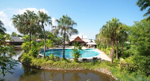 Pool, Phowadol Resort & Spa in Chiang Rai