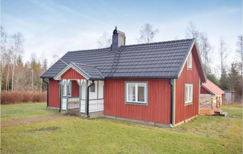 Three-Bedroom Holiday Home In Dio - Diö