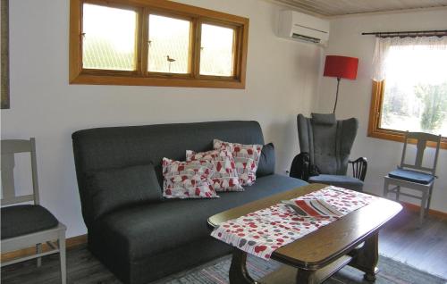 2 Bedroom Stunning Home In Unnaryd in Unnarida