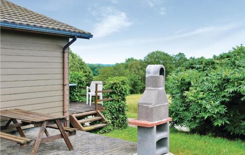  Holiday Home Eva 08 in Noiseux