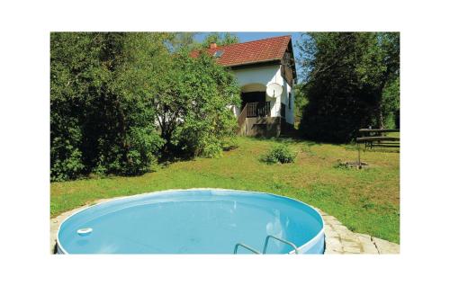  Holiday home Csalogány Utca-Kismaros in Verőce