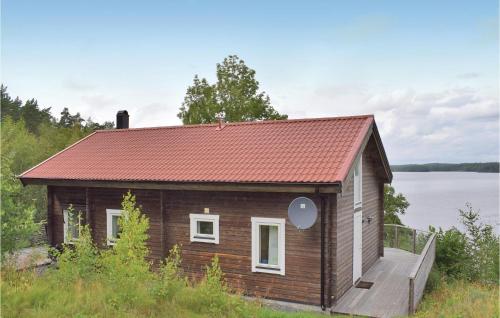 3 Bedroom Cozy Home In Vetlanda - Stenberga