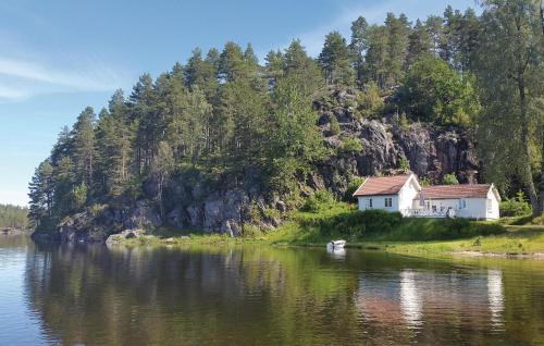 Stunning Home In Hornnes With House Sea View - Hornnes