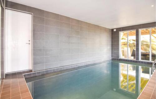 Peldbaseins, Beautiful Home In Kyrkesund With Sauna in Kyrkesund
