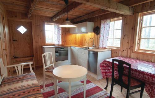 廚房, Three-Bedroom Holiday Home In Romakloster in 羅馬克洛斯泰