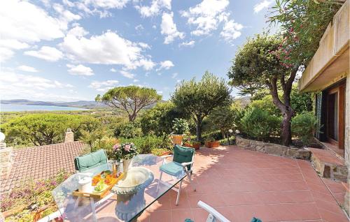 Exterior view of Vistamare