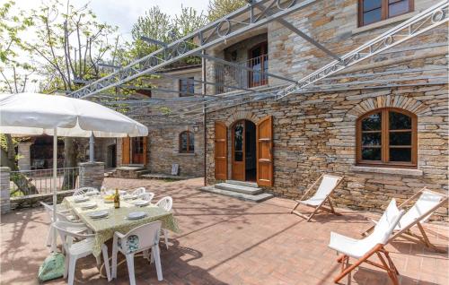 Exterior view of Rinserrata