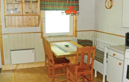 virtuve, Pet Friendly Home In Ryd With Sauna in Alšulta