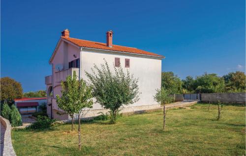  Two-Bedroom Apartment in Rasopasno, Pension in Rasopasno