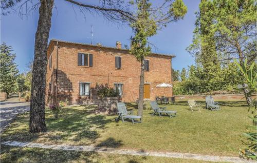  Four-Bedroom Apartment in Montepulciano (SI), Pension in La Pievaccia