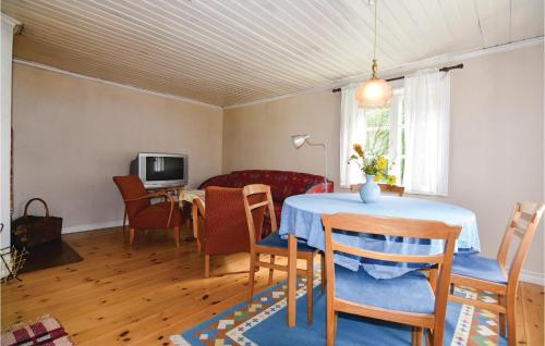 Nice home in Sffle with 2 Bedrooms and Sauna in Saffle