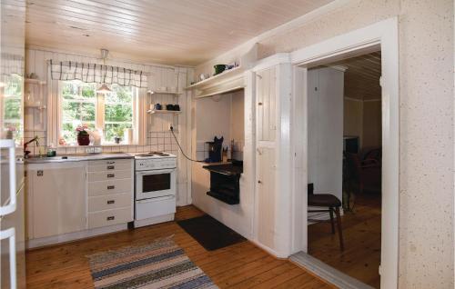 مطبخ, Nice Home In Saffle With Sauna in سافل