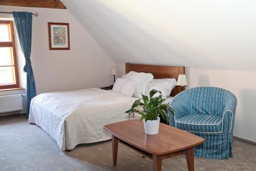 1 queen bed