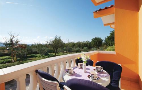  Apartments Mirjana IV in Marasovići