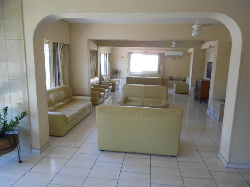 Denis Hotel - image 9