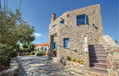  Three-Bedroom Holiday Home in Pachia Rachi in 180 10 Pakhía Rákhi