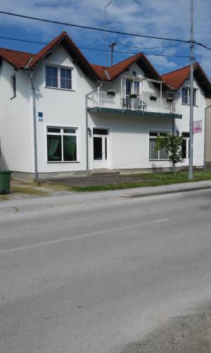  DEBBIES APARTMENT in Topusko