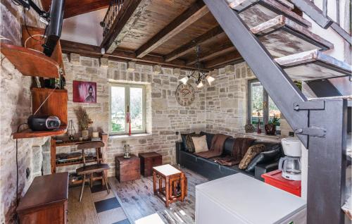  One-Bedroom Holiday Home in Rastane in Rastane