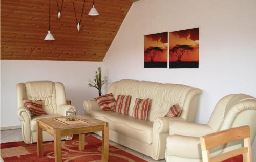 Stunning Apartment In Mirow Ot Qualzow in Roggentin (Mecklenburgische Seenplatte)