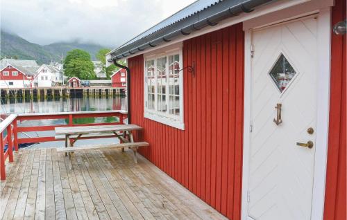 Amazing Home In Srvgen With Wifi - Sørvågen