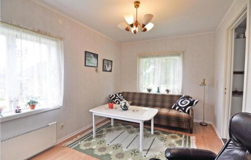 Cozy Home In Dalskog With Kitchen in Dalskog