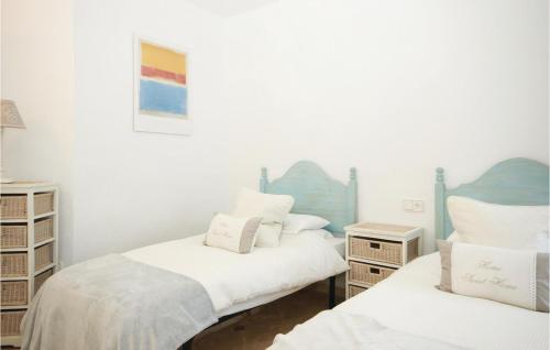 Cozy Apartment In Mijas With Swimming Pool