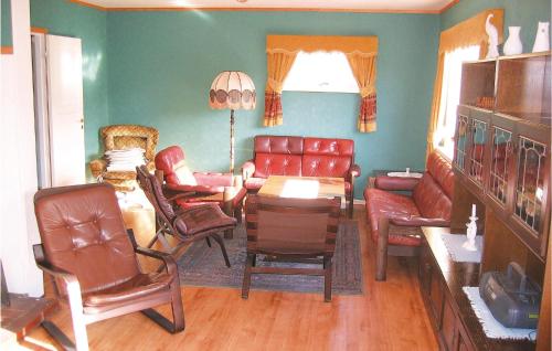 Nice Home In Sirevag With Kitchen in Sirevag
