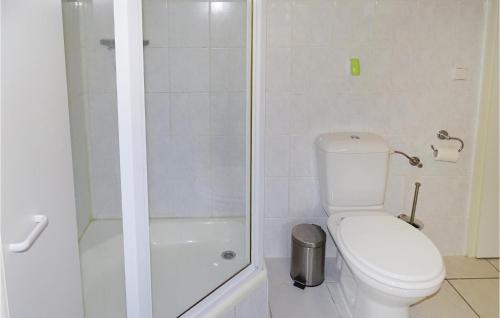 Bathroom, Nice Apartment In Lauenburg With Sauna, Wifi And Outdoor Swimming Pool in Lauenburg/Elbe