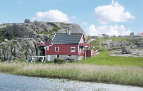 Nice home in Sirevg with 5 Bedrooms and WiFi - Sirevåg