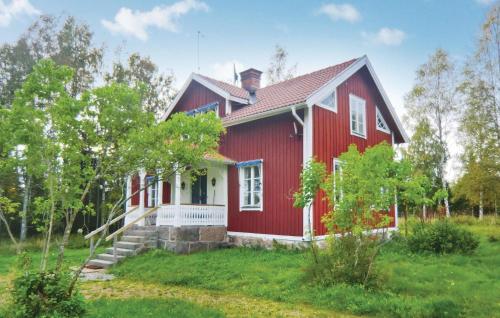 Amazing Home In Mariannelund With 3 Bedrooms - Svenstorp