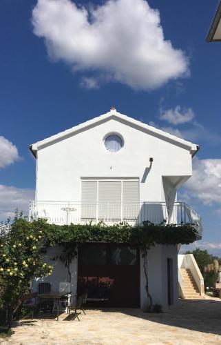  Guesthouse Mate 2 in Donji Zemunik