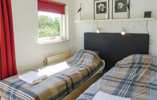 Gostinjska soba, Two-Bedroom Holiday Home in Callantsoog in Callantsoog