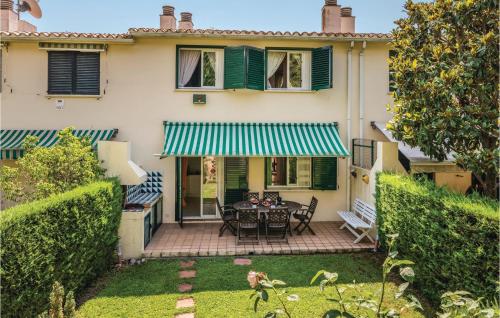 Four-Bedroom Holiday Home