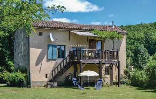 Holiday Home Le Riols Bas with a Fireplace 06 gîte à louer Roussayrolles