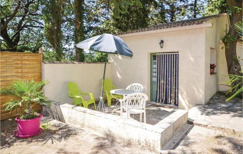 Gorgeous Home In Crillon Le Brave With Wifi