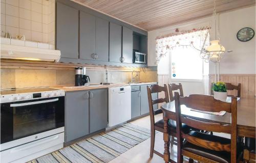 廚房, 3 Bedroom Lovely Apartment In Havdhem in 哈夫德姆