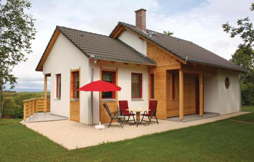  Three-Bedroom Holiday Home in Szolad in Szólád