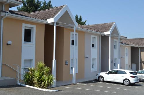 Hôtel Formules Club 2 – Cenon, FL