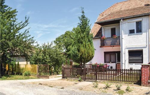  Two-Bedroom Apartment in Siofok-Kiliti in Siófok