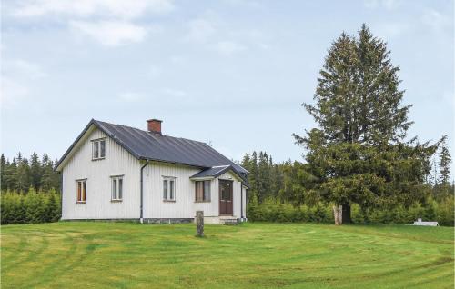 . Amazing home in Sjtofta with 2 Bedrooms, Sauna and WiFi