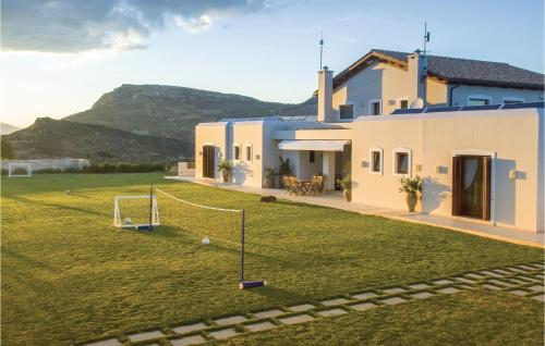 6 Bedroom Gorgeous Home In Houdetsi,heraklio