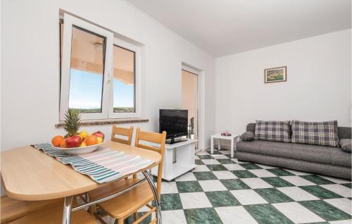  Two-Bedroom Apartment in Caska in Skunca