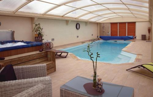 Holiday Home Frehel with Hot Tub I gîte à louer Fréhel