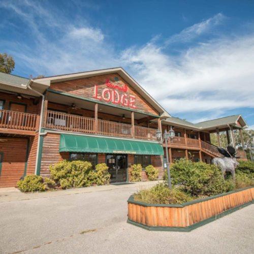 . Bullwinkles Rustic Lodge