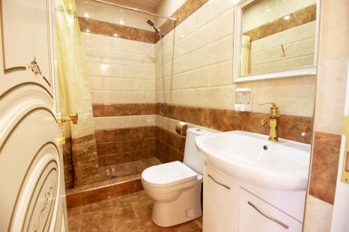 AL SHEIKH 5 BEDROOM LUXURY APARTMENT 1 - main image