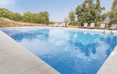 Thirteen-Bedroom Holiday home