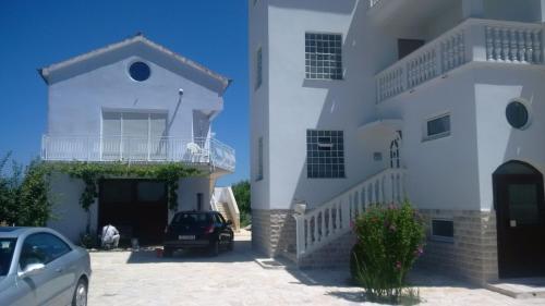  Guesthouse Mate 2 in Donji Zemunik