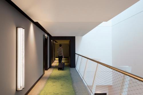 J Hotel - image 2
